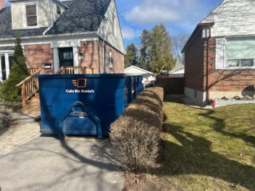 junk removal vs bin rental